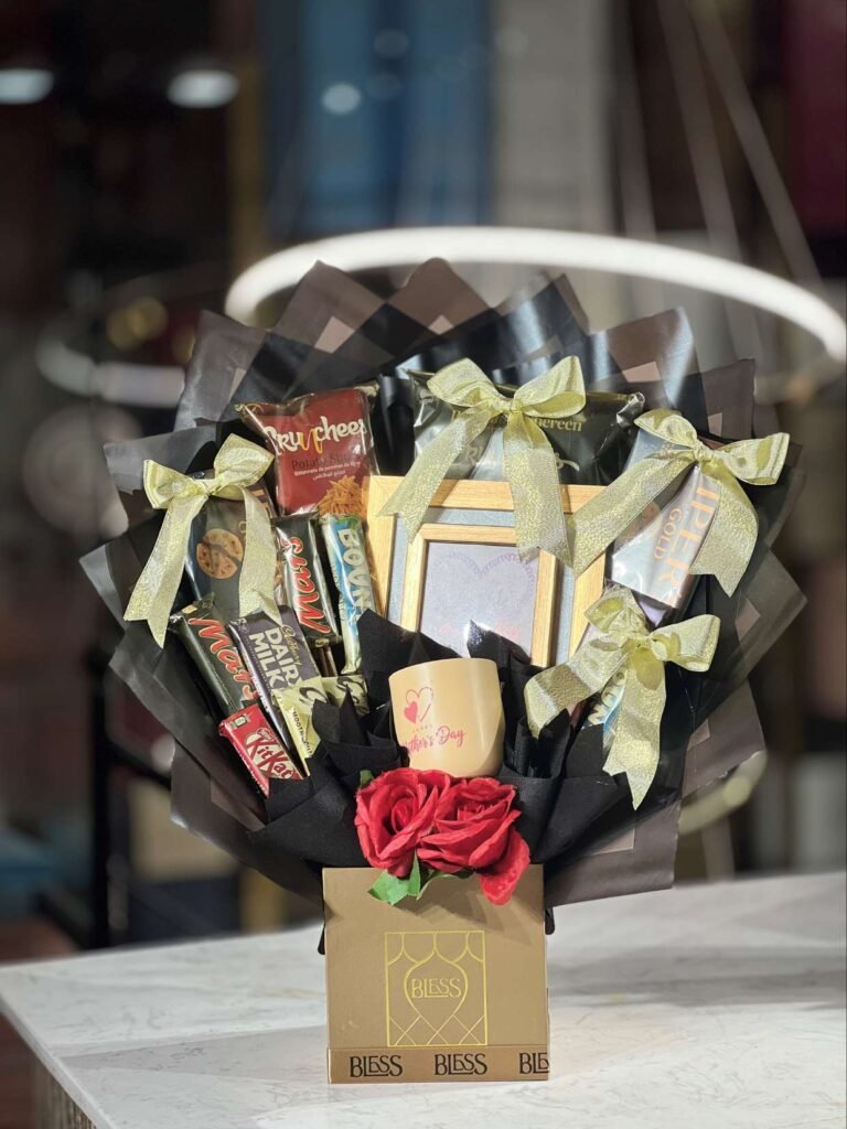 Black & Gold Mother's Day Chocolate Bouquet