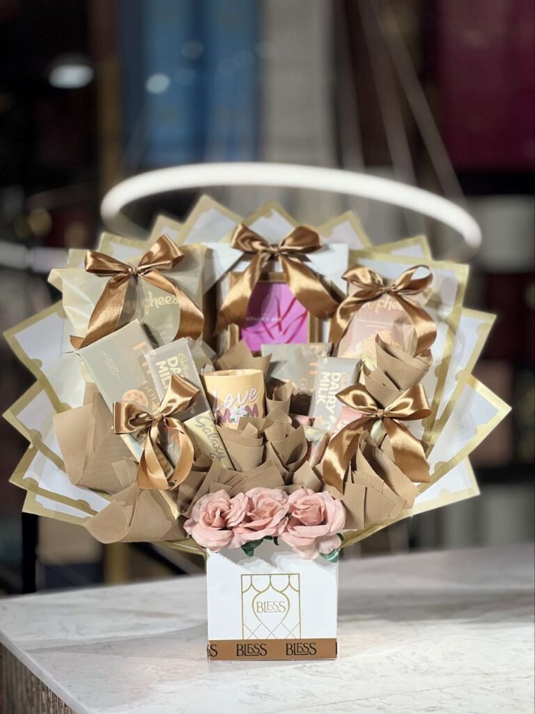 Golden Blush Love Mom Chocolate Bouquet